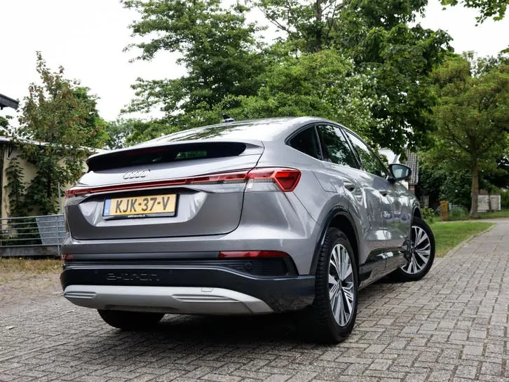 Audi Q4 E-Tron 2022 photo 2