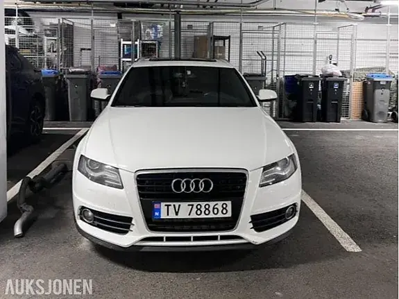 Audi A4 2010 photo 2
