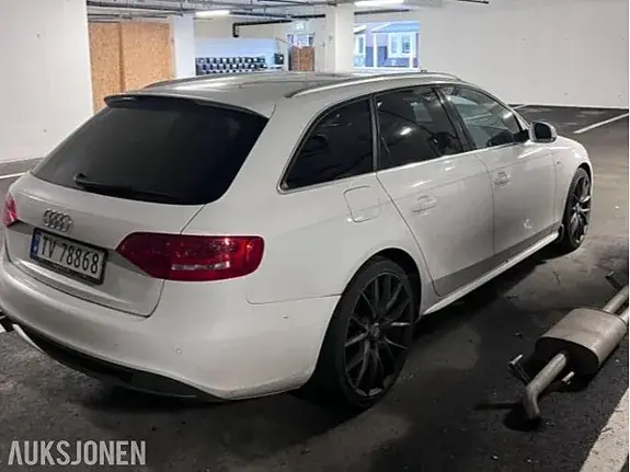Audi A4 2010 photo 4