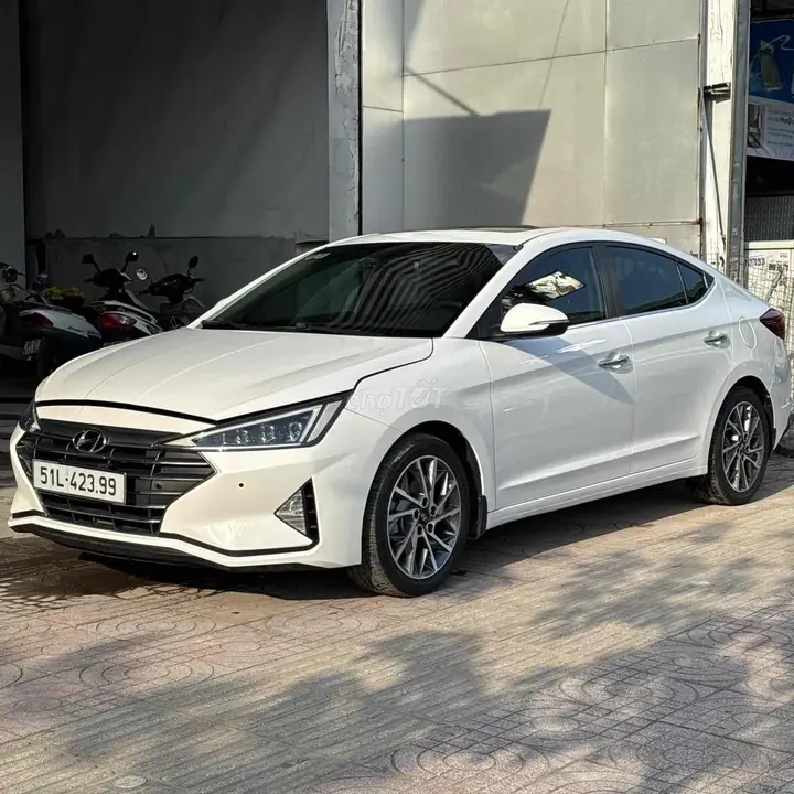 Hyundai Elantra 2021 photo 3