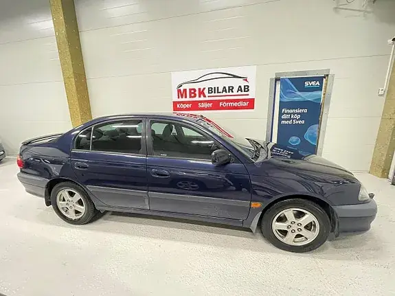 Toyota Avensis 2000 photo 5
