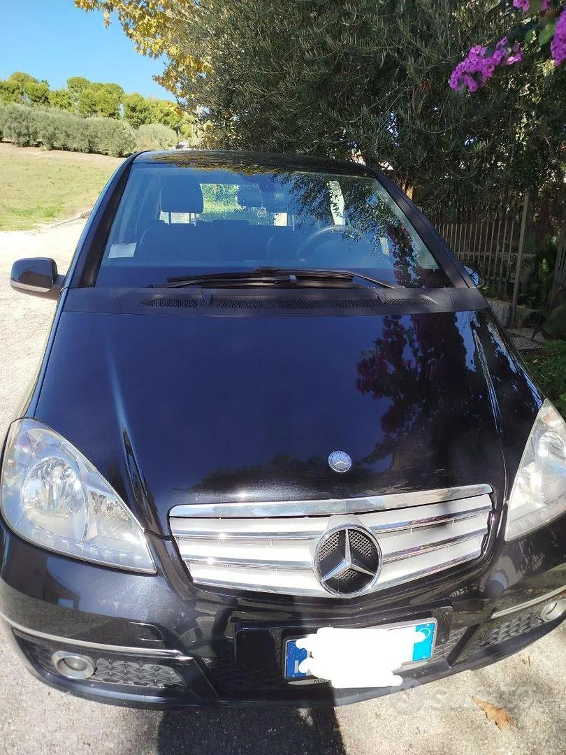 Mercedes-Benz A-Class 2009 photo 2