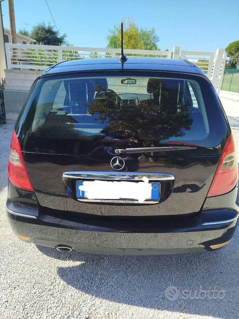 Mercedes-Benz A-Class 2009 photo 5