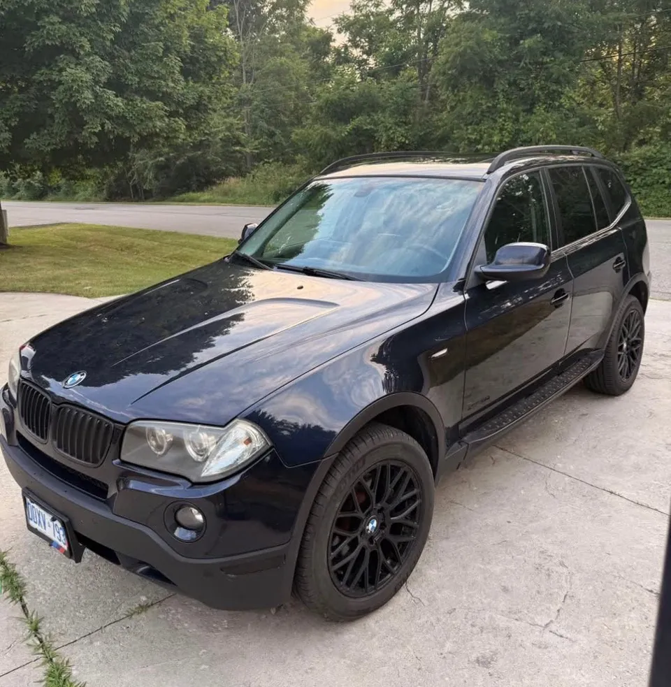 BMW X3 2010 photo 2