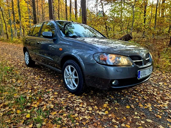Nissan Almera
