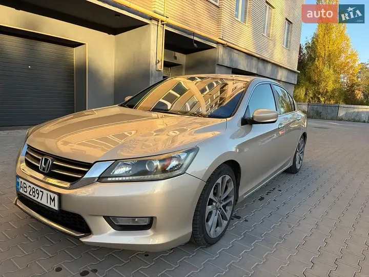 Honda Accord 2013 photo 2