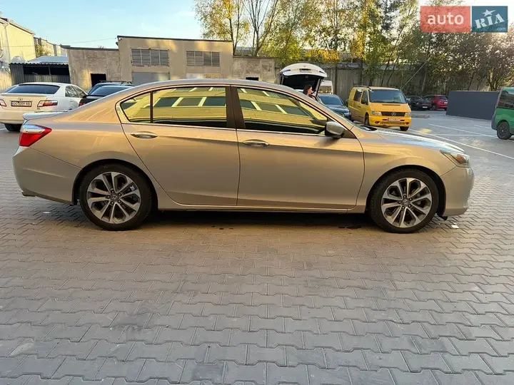 Honda Accord 2013 photo 5