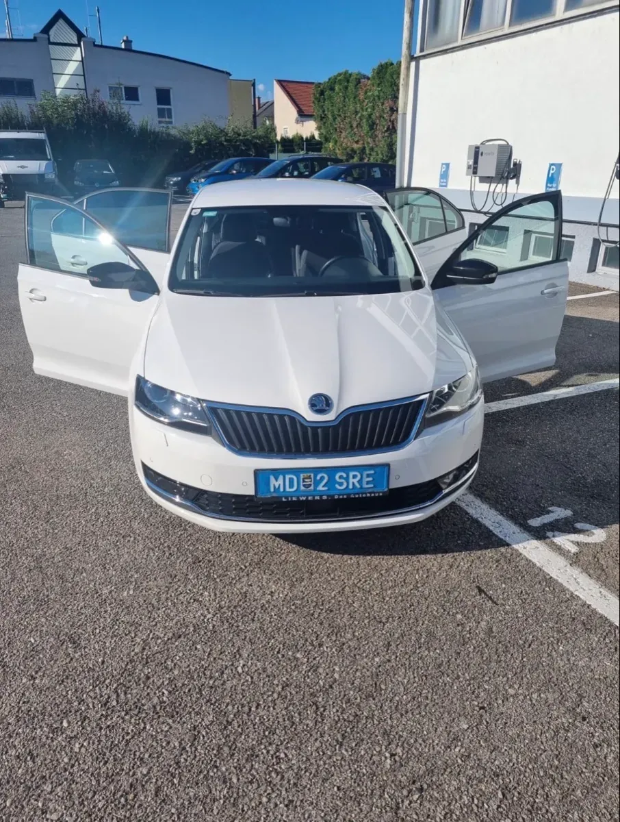 Skoda Rapid 2018 photo 2
