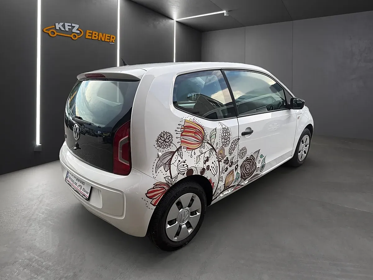 Volkswagen Up 2012 photo 2