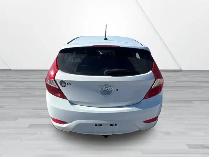 Hyundai Accent 2016 photo 3
