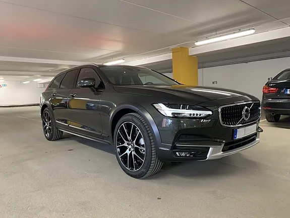 Volvo V90 Cross Country 2020 photo 2