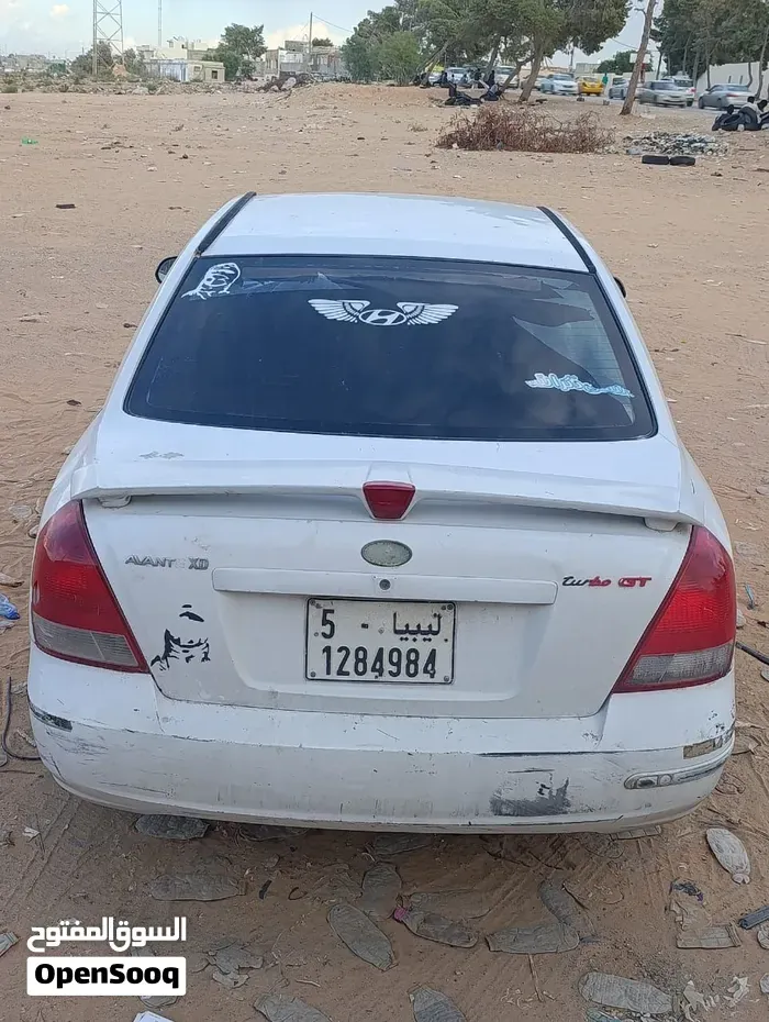 Hyundai Avante 2002 photo 2