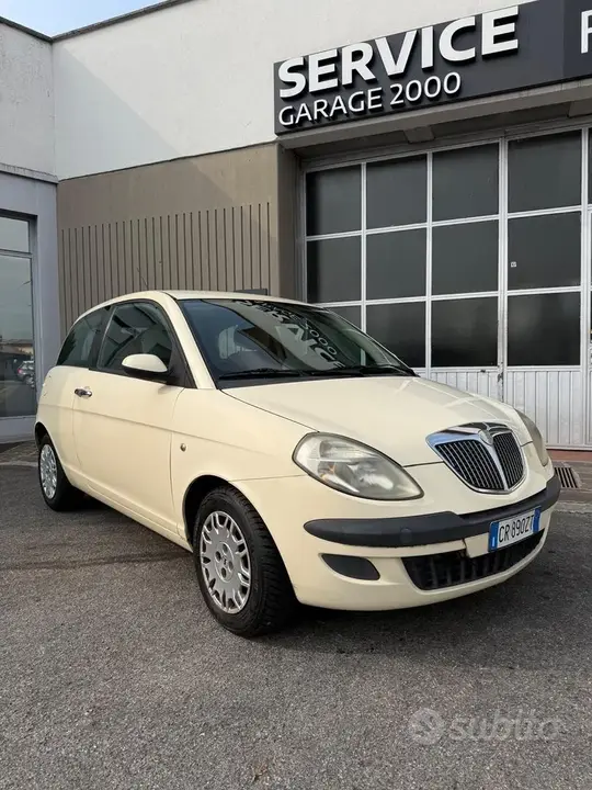 Lancia Ypsilon 2004 photo 2