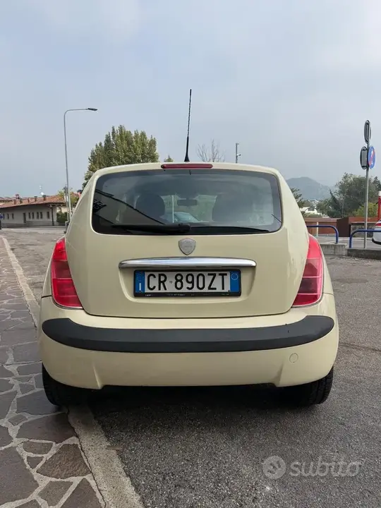 Lancia Ypsilon 2004 photo 4