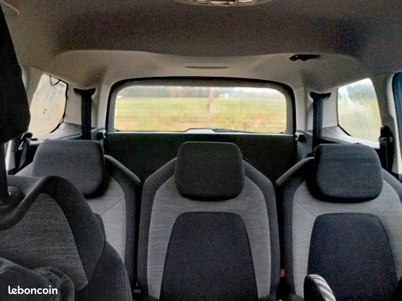 Citroen C4 Picasso 2014 photo 3