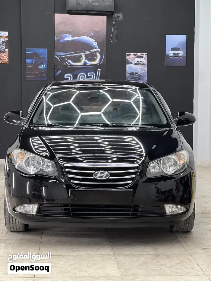 Hyundai Avante 2010 photo 2