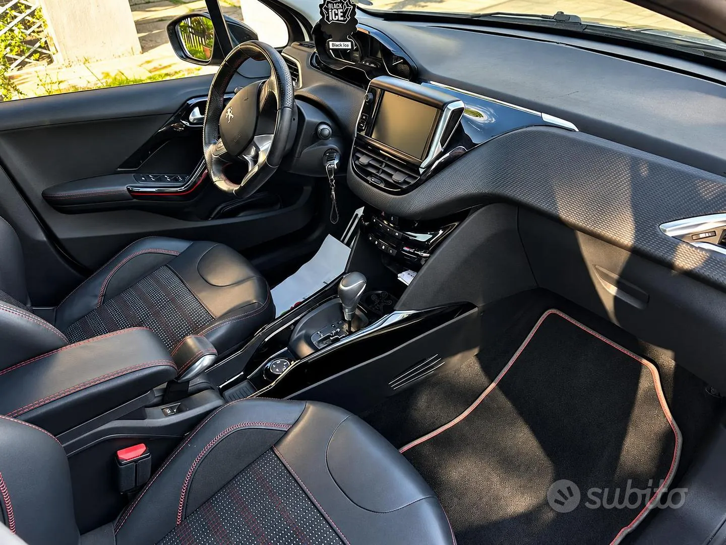 Peugeot 2008 2016 photo 5