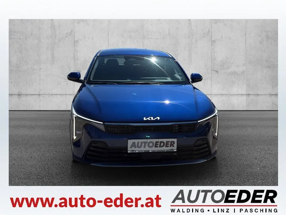 Kia K4 photo 2
