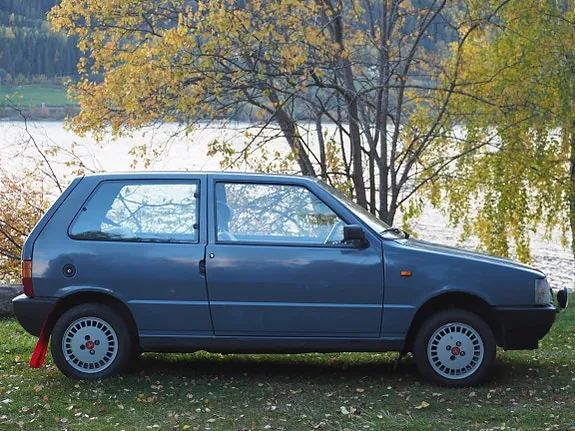 Fiat Uno 1984 photo 4