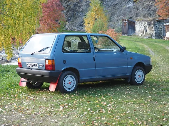 Fiat Uno 1984 photo 2