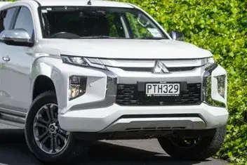Mitsubishi Triton 2020 photo 3
