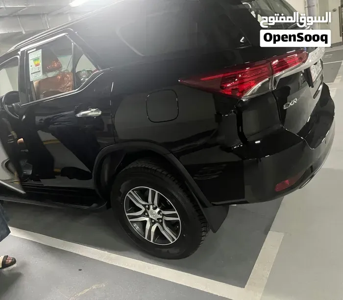 Toyota Fortuner 2024 photo 3