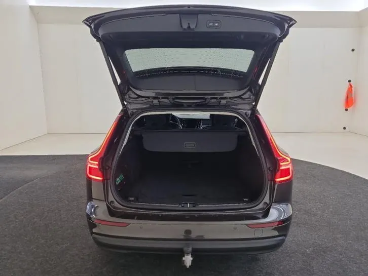 Volvo V60 2022 photo 3