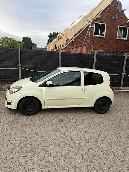 Renault Twingo 2013 photo 2