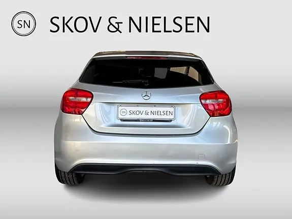 Mercedes-Benz A200 2015 photo 5