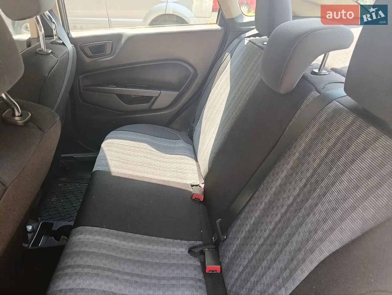 Ford Fiesta 2017 photo 3