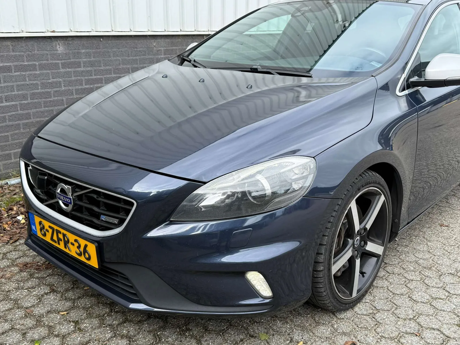 Volvo V40 2014 photo 2