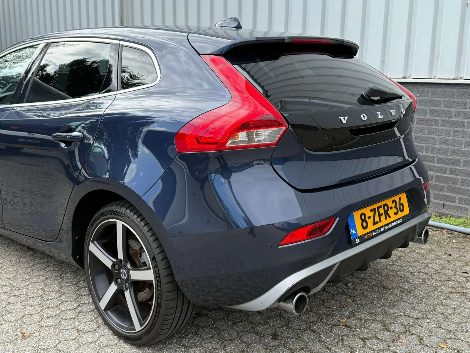 Volvo V40 2014 photo 4
