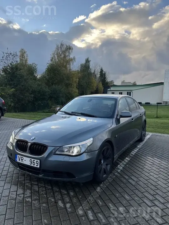 BMW E60