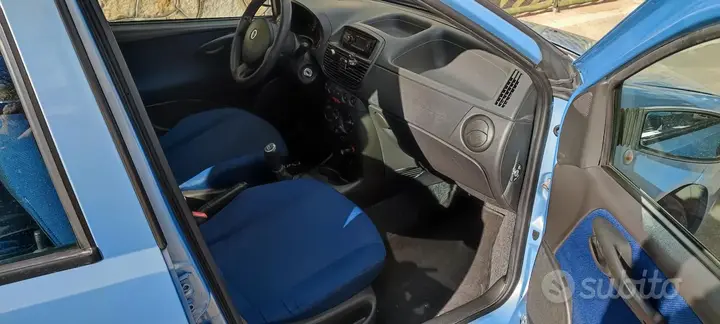 Fiat Punto 2004 photo 5