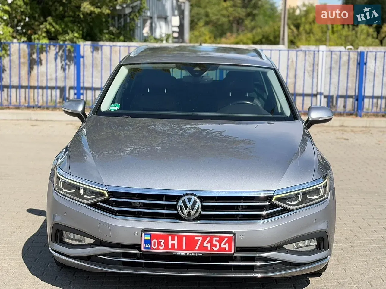 Volkswagen Passat 2019 photo 2