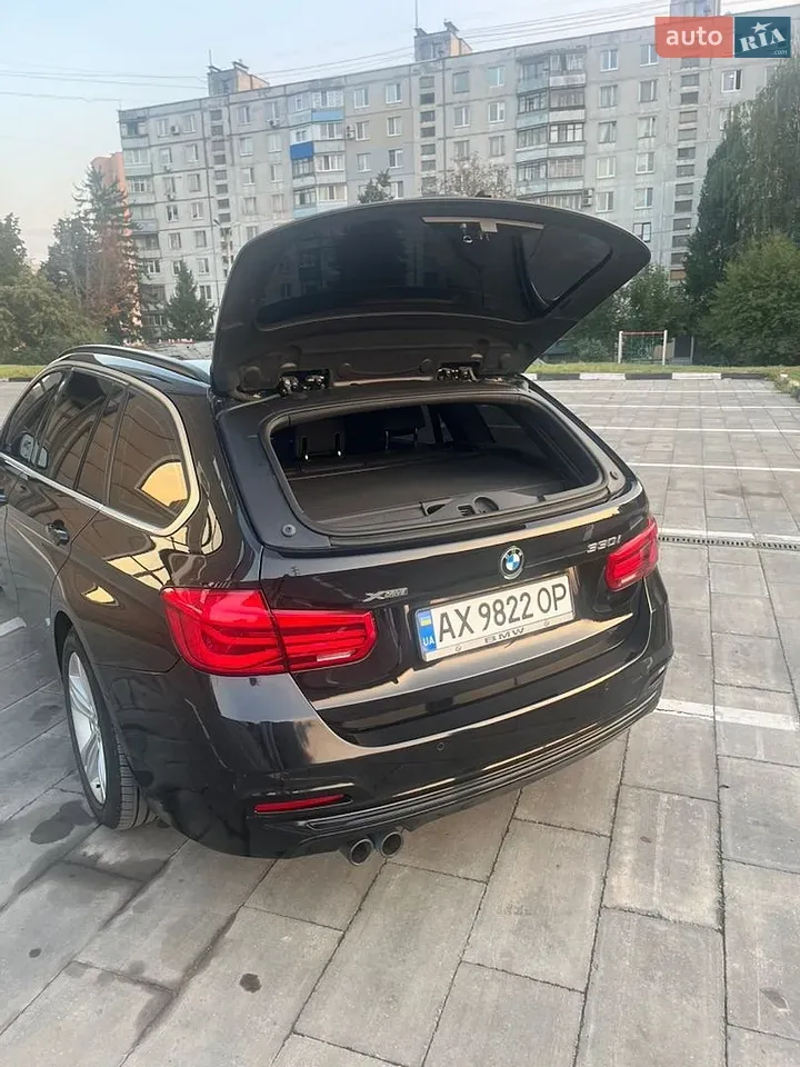 BMW 3 Series 2018 photo 5