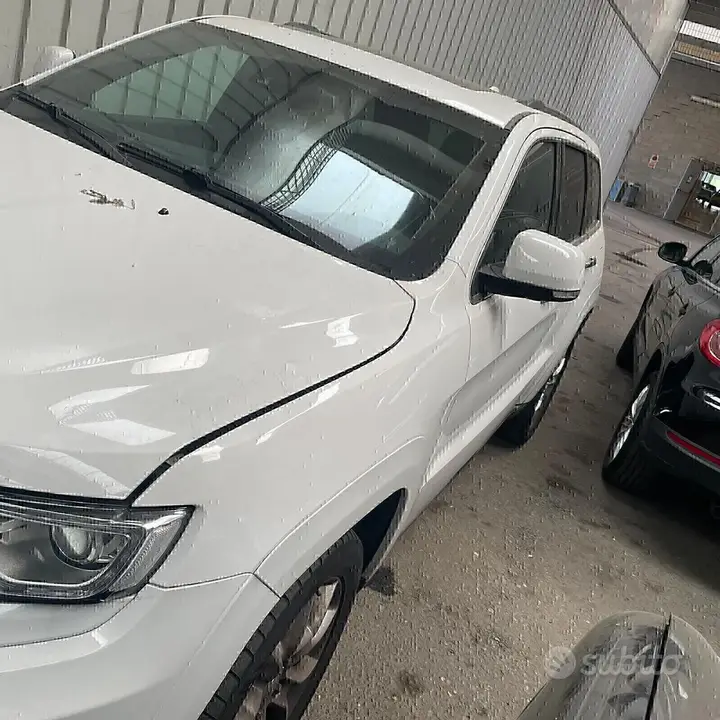 Jeep Grand Cherokee 2014 photo 3