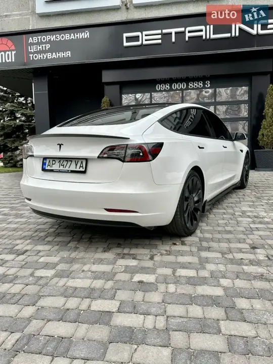 Tesla Model 3 2021 photo 5
