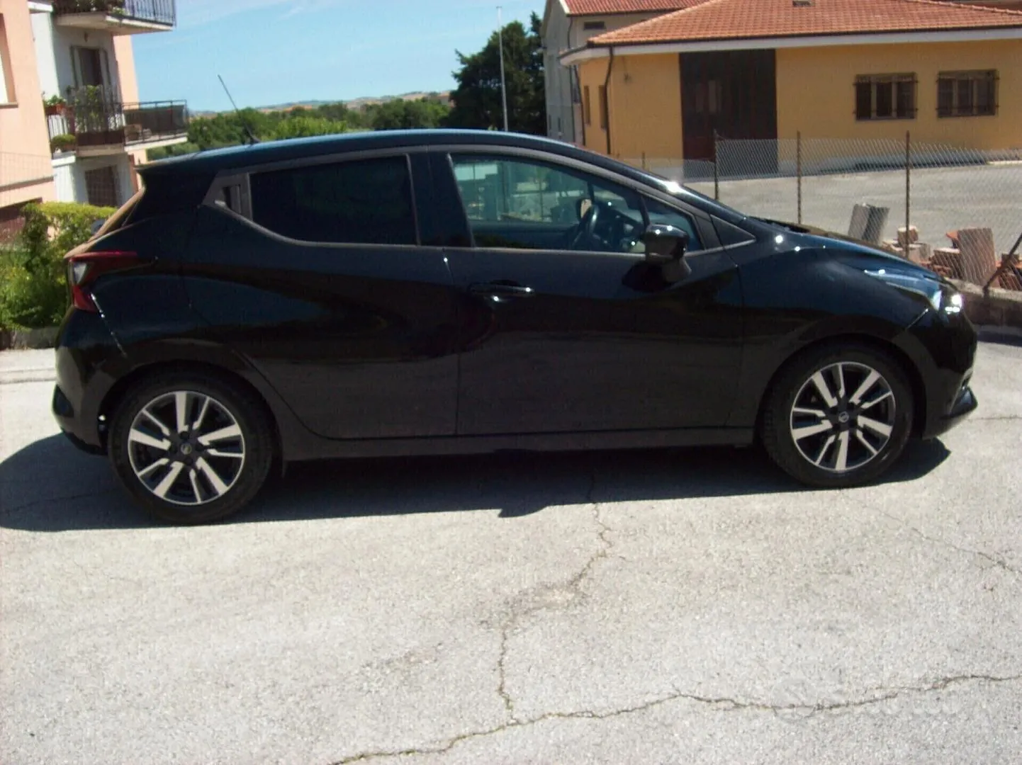 Nissan Micra 2018 photo 3
