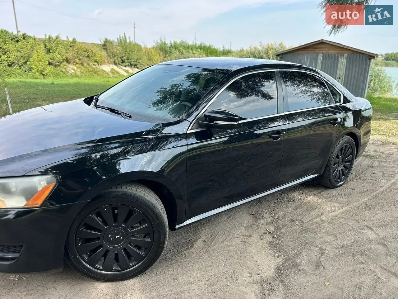 Volkswagen Passat 2013 photo 2