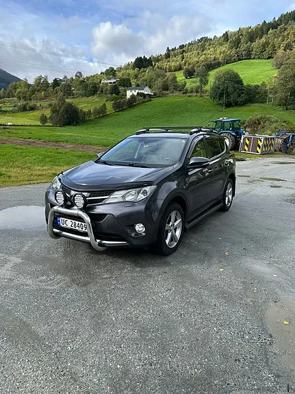 Toyota Rav4 2014 photo 2