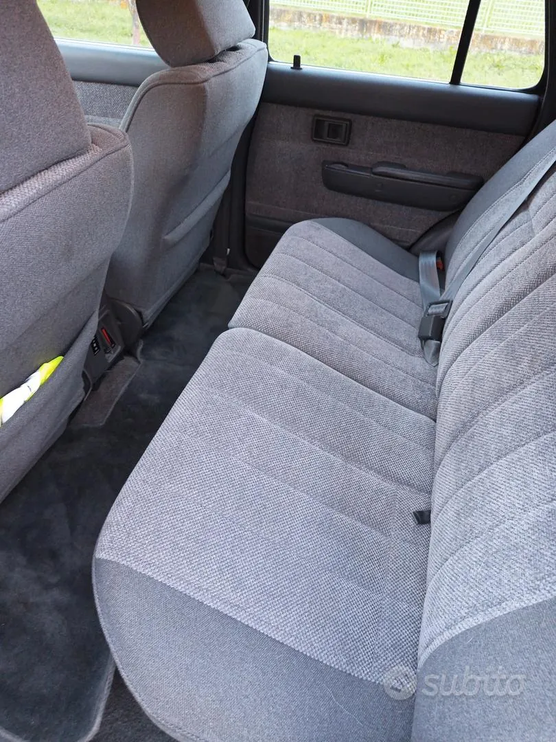 Toyota 4Runner 1990 photo 4