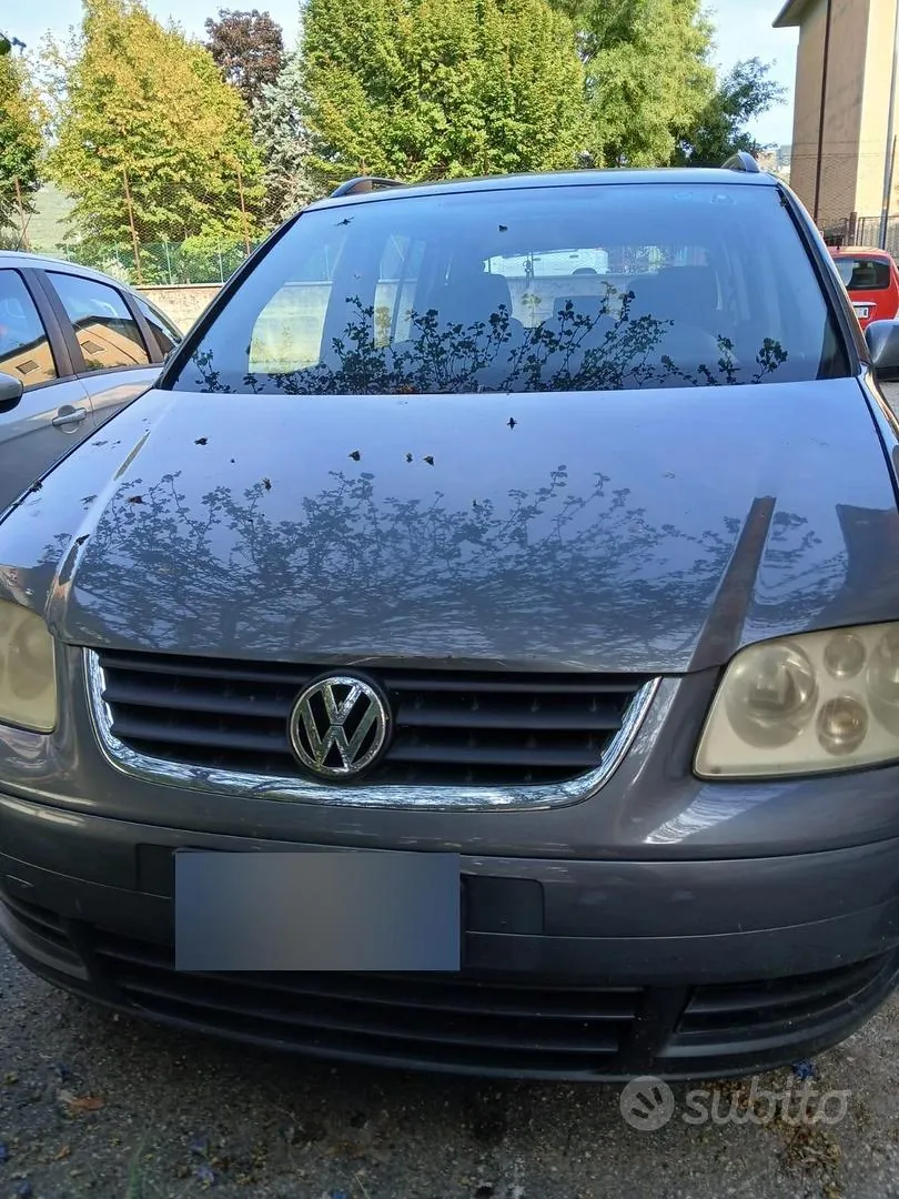 Volkswagen Touran 2005 photo 2