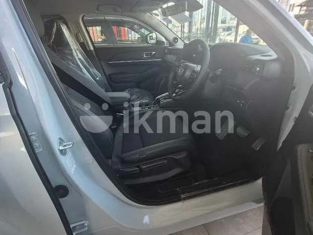 Honda Vezel photo 2
