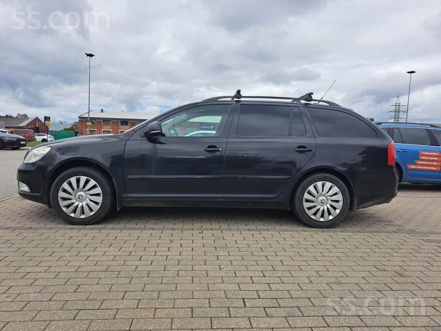 Skoda Octavia 2009 photo 3