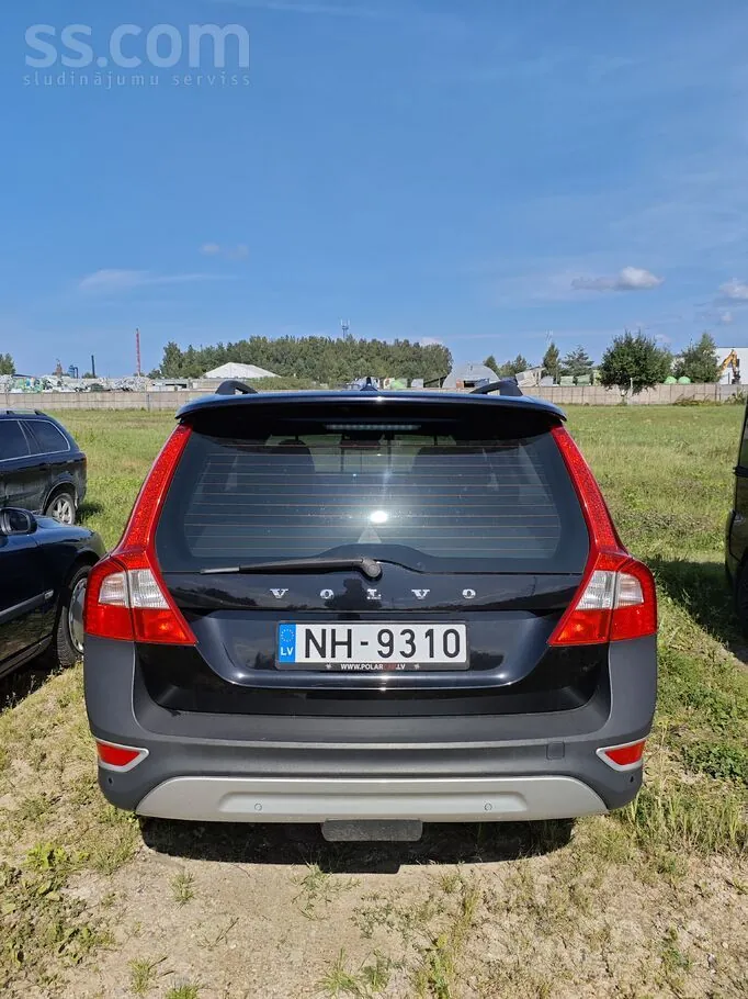 Volvo Xc70 2012 photo 2