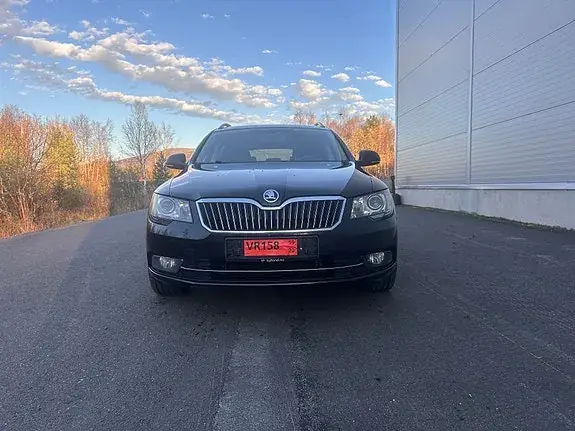 Skoda Superb 2015 photo 3