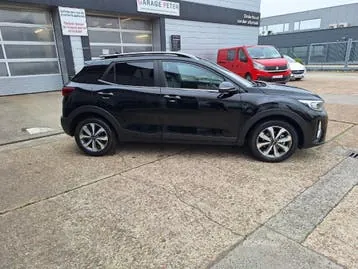 Kia Stonic 2021 photo 2