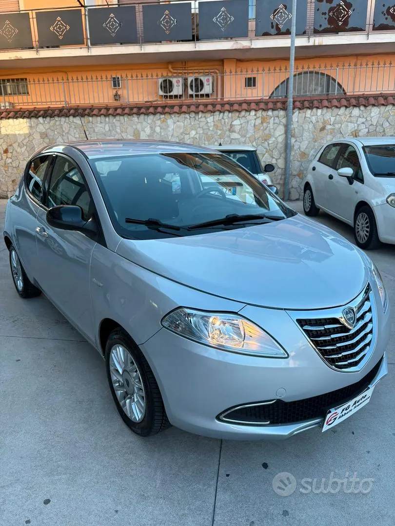 Lancia Ypsilon 2015 photo 3