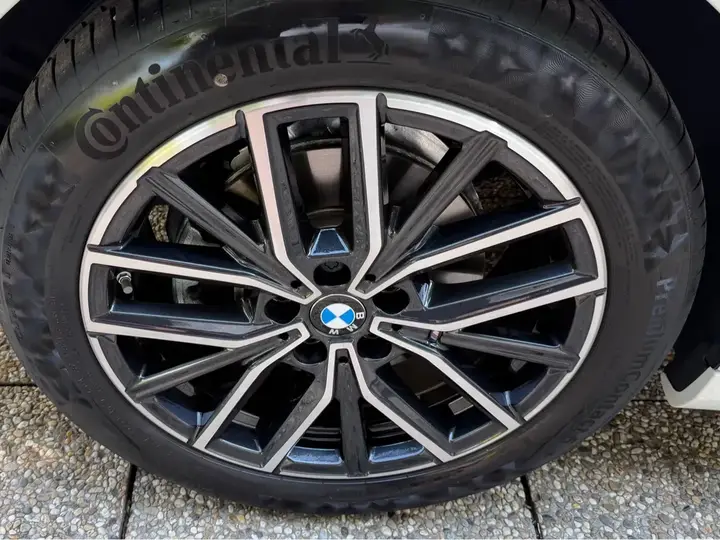 BMW 2 Series 2024 photo 3